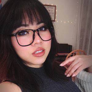 Meet your Posher, Phoebe